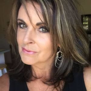 Meet your Posher, Debra